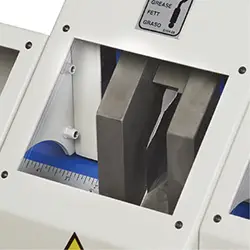 Enclosed Blade Chamber